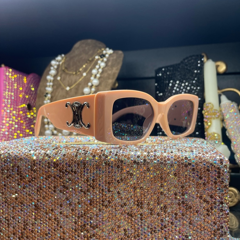 Chic Peach Sunglasses with Silver Accent